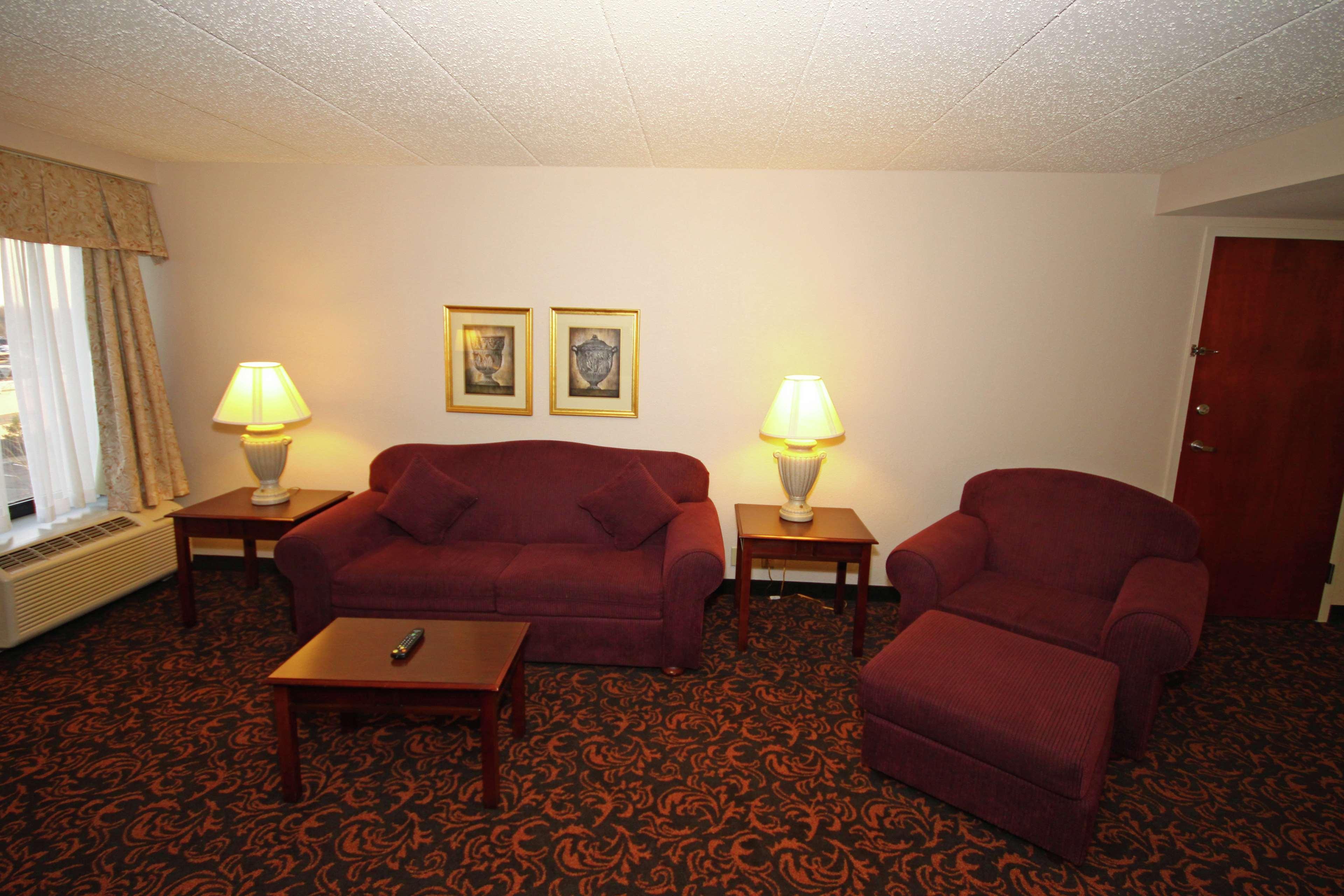 Hampton Inn Woodbridge Eksteriør billede